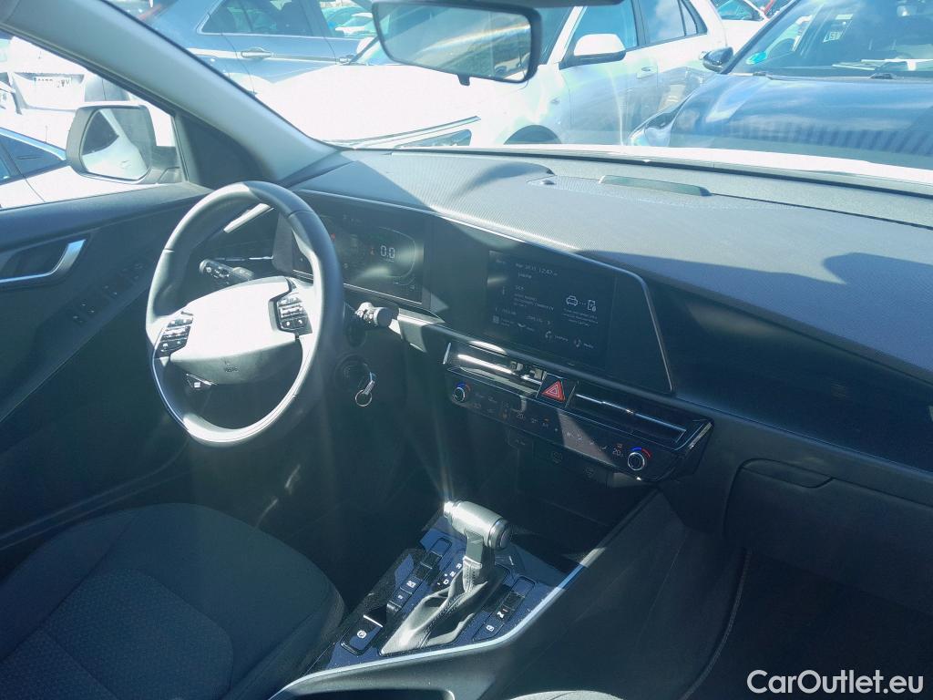 KIA  Niro KIA  / 2022 / 5P / crossover 1.6 GDi PHEV 135kW (183CV) Concept #3