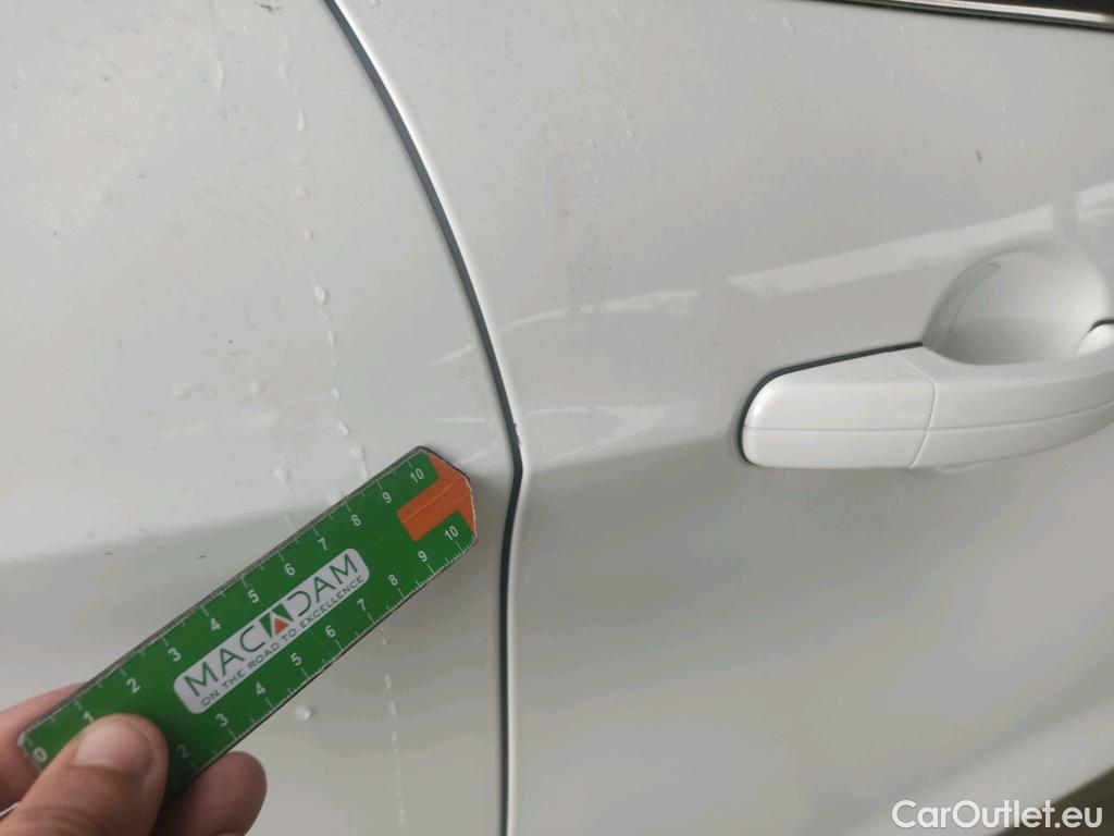  Ford  Kuga FORD  / 2016 / 5P / todoterreno 1.5 EcoBoost 88kW 4x2 Trend+ (CX) #24