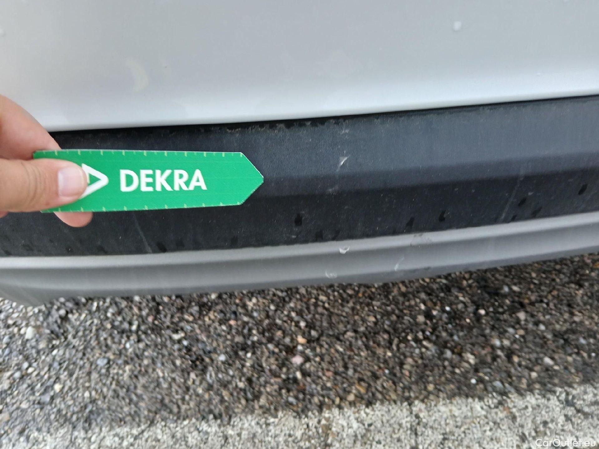  Hyundai  Tucson HYUNDAI  / 2018 / 5P / todoterreno 1.6 CRDI 85kW (116CV) 48V SLE Sky 4X2(SL)(SP) #19