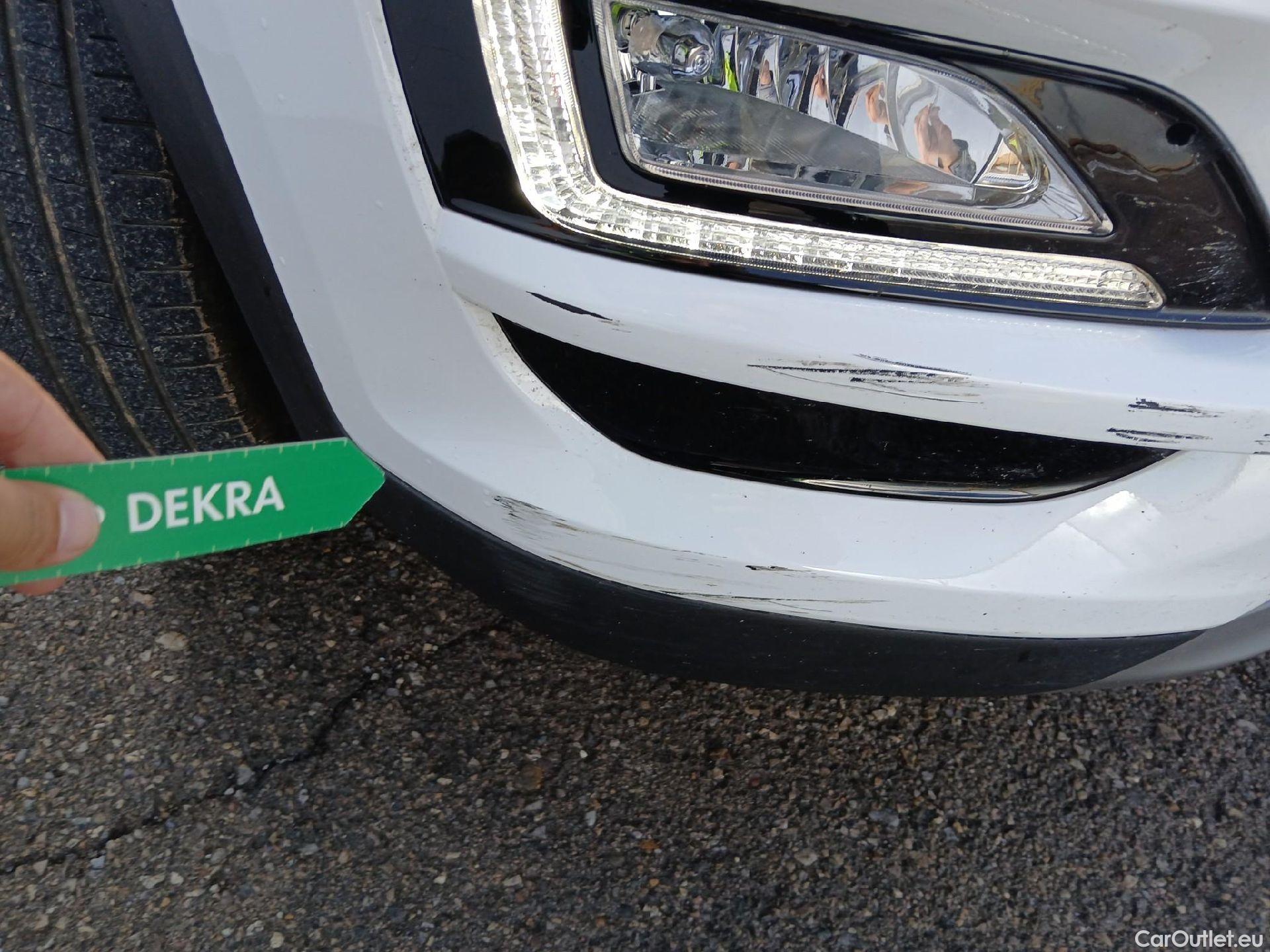  Hyundai  Tucson HYUNDAI  / 2018 / 5P / todoterreno 1.6 CRDI 85kW (116CV) 48V SLE Sky 4X2(SL)(SP) #5