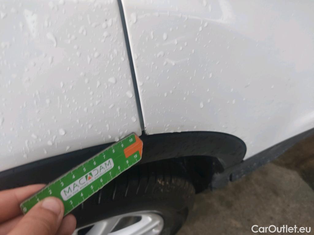  Ford  Kuga FORD  / 2016 / 5P / todoterreno 1.5 EcoBoost 88kW 4x2 Trend+ (CX) #26