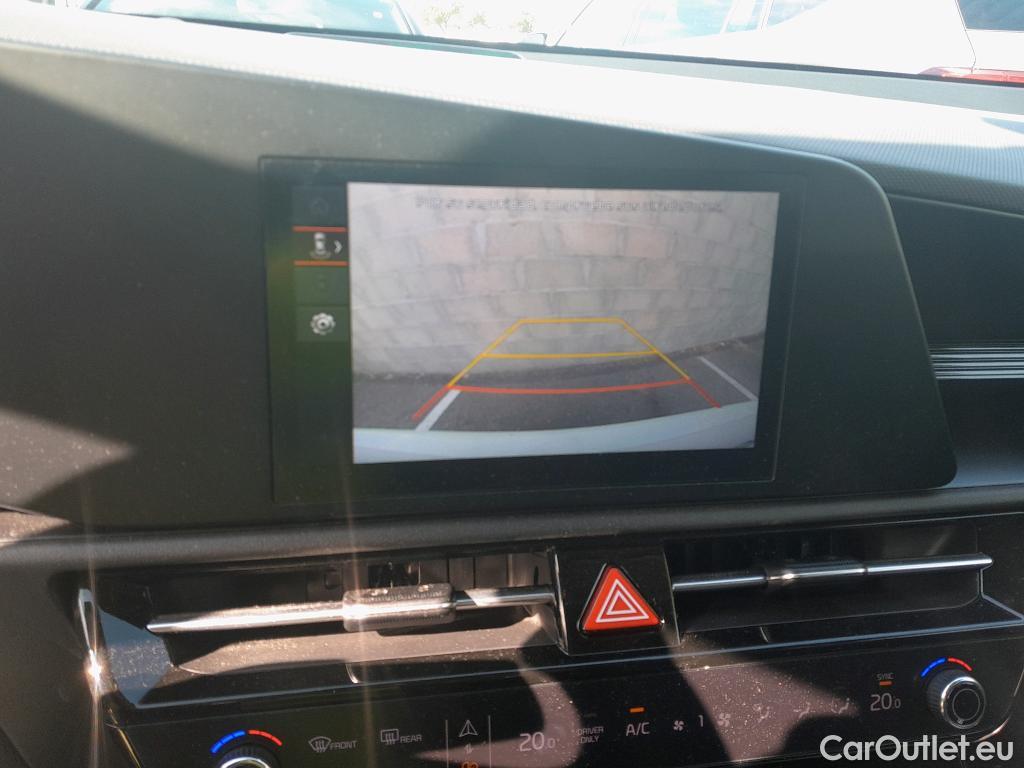 KIA  Niro KIA  / 2022 / 5P / crossover 1.6 GDi PHEV 135kW (183CV) Concept #14