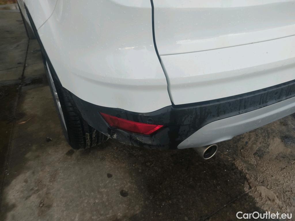  Ford  Kuga FORD  / 2016 / 5P / todoterreno 1.5 EcoBoost 88kW 4x2 Trend+ (CX) #1