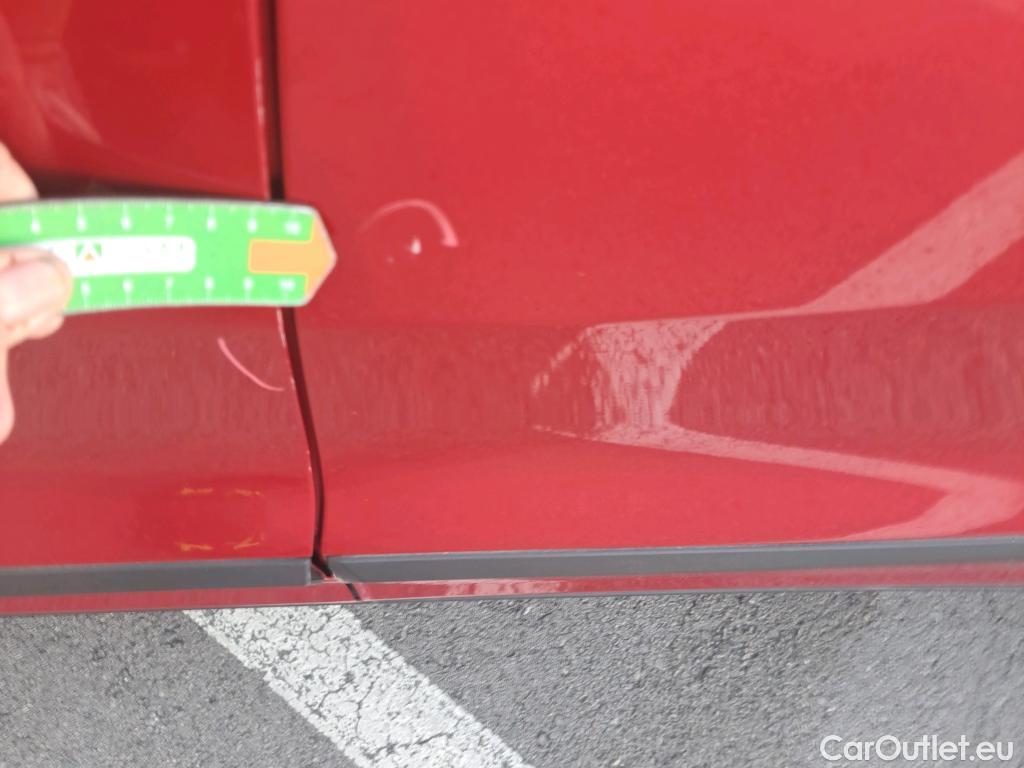  KIA  Niro KIA  / 2019 / 5P / crossover 1.6 GDi HEV 104kW (141CV) Drive #19