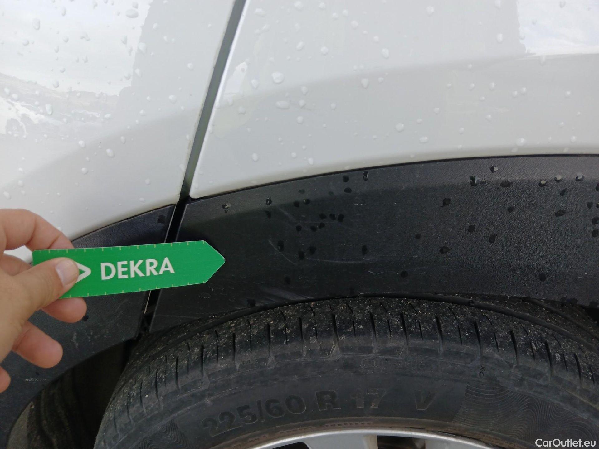  Hyundai  Tucson HYUNDAI  / 2018 / 5P / todoterreno 1.6 CRDI 85kW (116CV) 48V SLE Sky 4X2(SL)(SP) #15