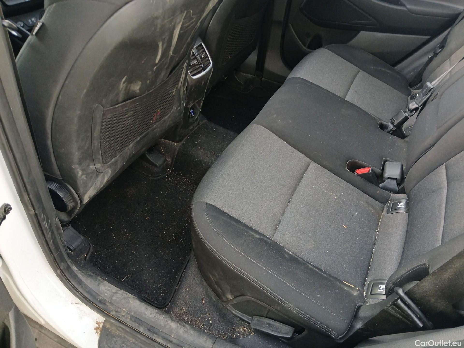  Hyundai  Tucson HYUNDAI  / 2018 / 5P / todoterreno 1.6 CRDI 85kW (116CV) 48V SLE Sky 4X2(SL)(SP) #27