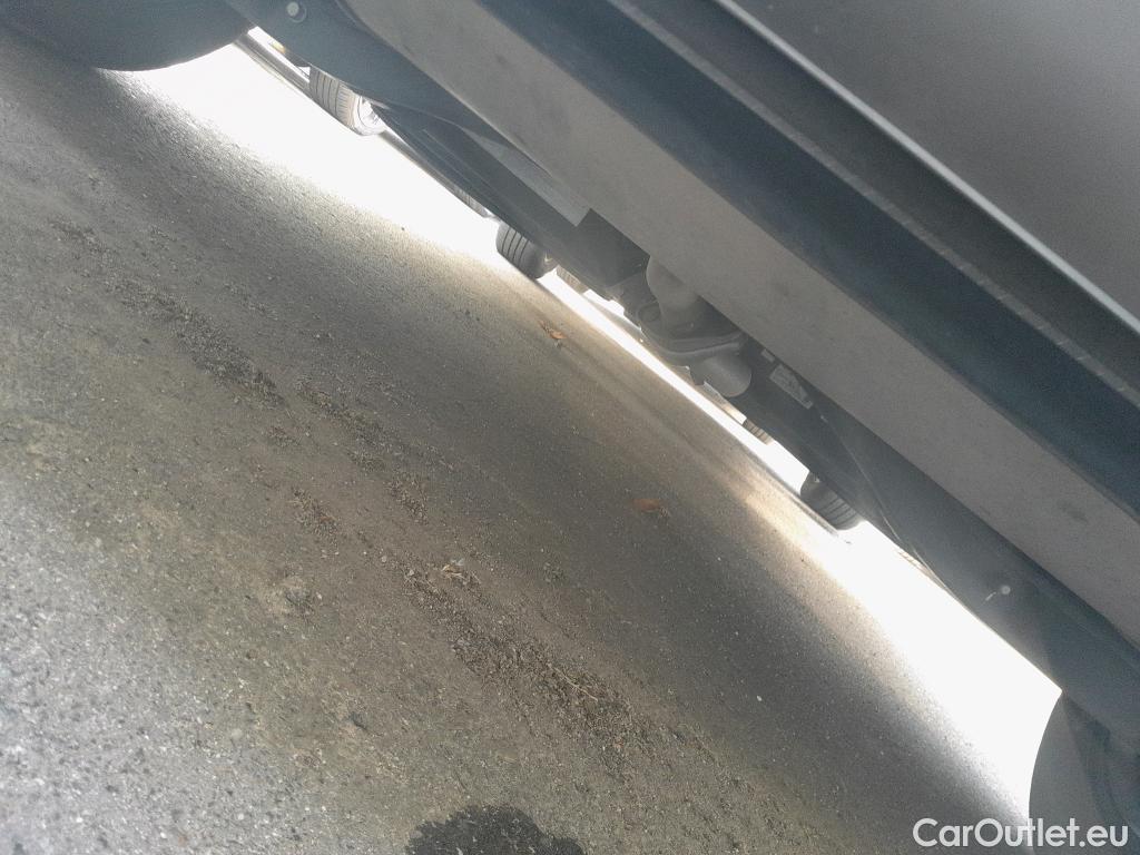 KIA  Niro KIA  / 2022 / 5P / crossover 1.6 GDi PHEV 135kW (183CV) Concept #11