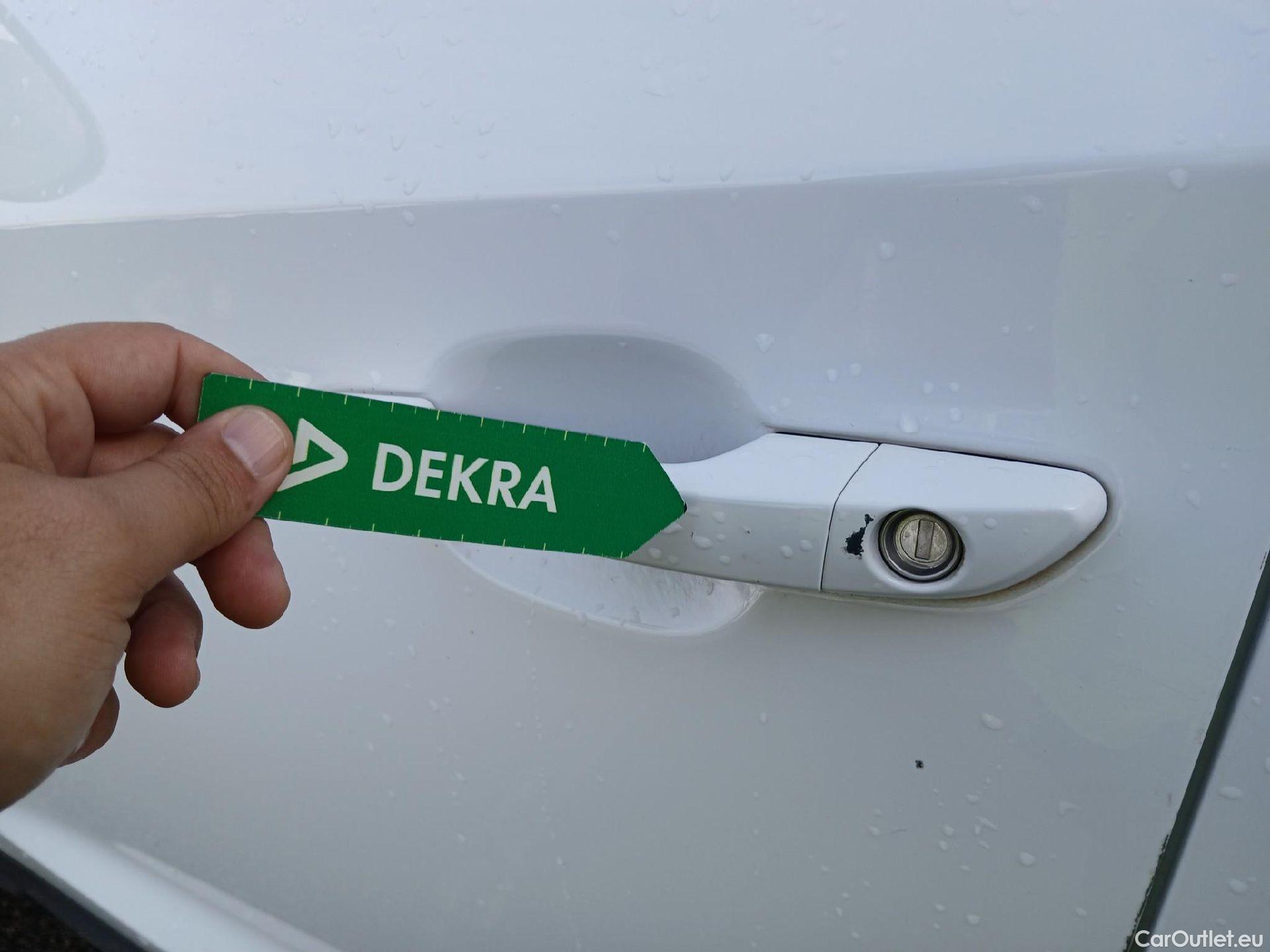  Hyundai  Tucson HYUNDAI  / 2018 / 5P / todoterreno 1.6 CRDI 85kW (116CV) 48V SLE Sky 4X2(SL)(SP) #12