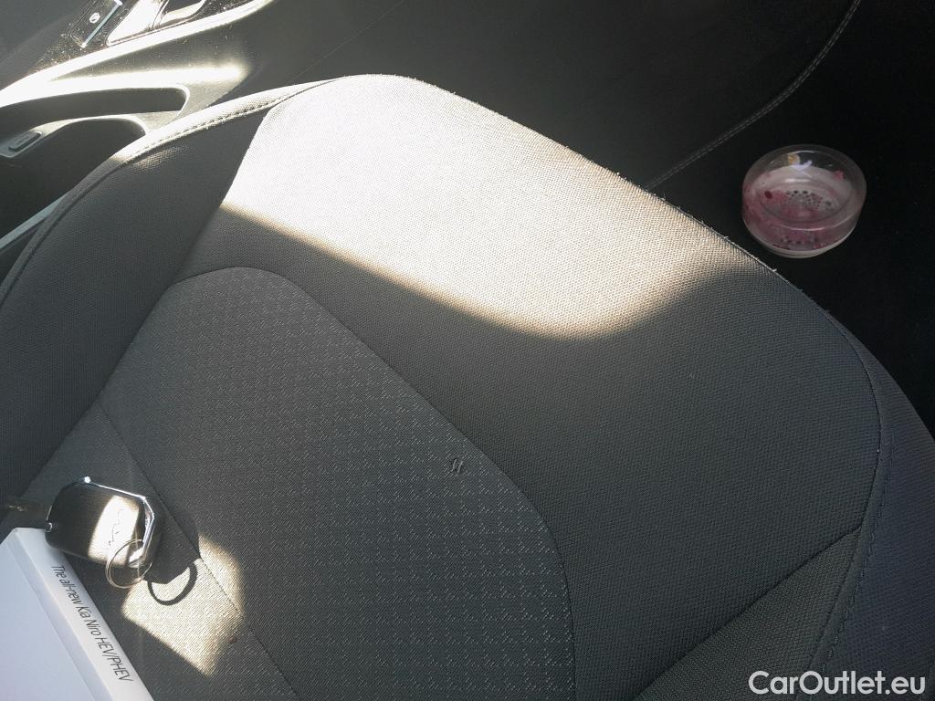 KIA  Niro KIA  / 2022 / 5P / crossover 1.6 GDi PHEV 135kW (183CV) Concept #7