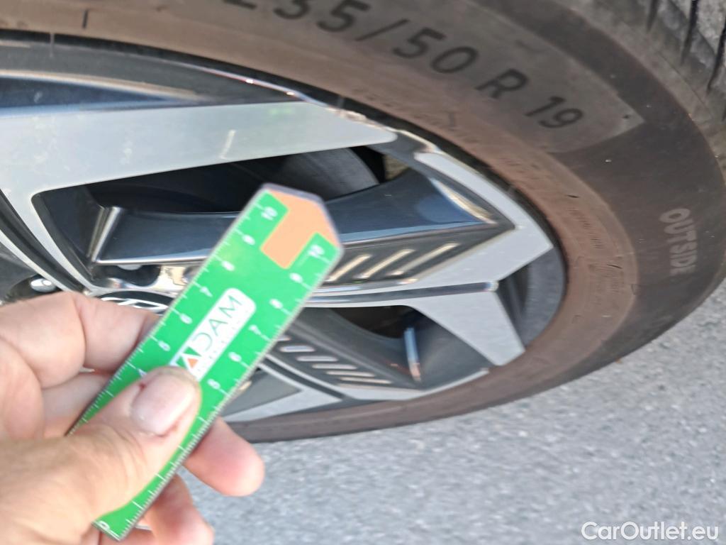 Hyundai  Tucson HYUNDAI  / 2020 / 5P / todoterreno 1.6 TGDI 169kW HEV Tecno Auto 2C #4