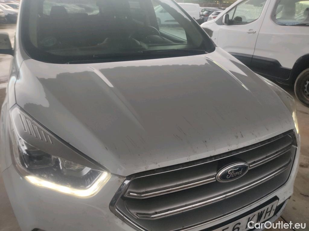  Ford  Kuga FORD  / 2016 / 5P / todoterreno 1.5 EcoBoost 88kW 4x2 Trend+ (CX) #21