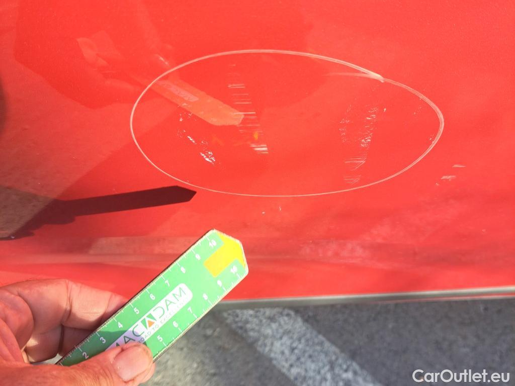  KIA  Niro KIA  / 2019 / 5P / crossover 1.6 GDi HEV 104kW (141CV) Drive #17