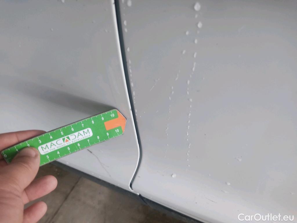  Ford  Kuga FORD  / 2016 / 5P / todoterreno 1.5 EcoBoost 88kW 4x2 Trend+ (CX) #8