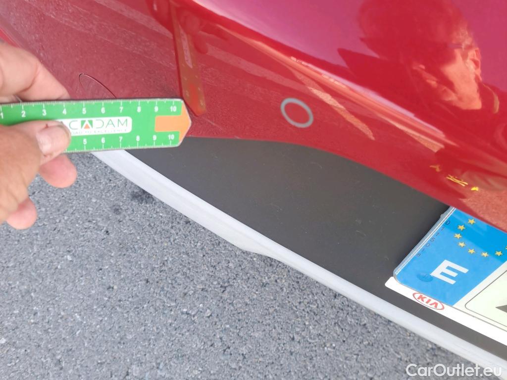  KIA  Niro KIA  / 2019 / 5P / crossover 1.6 GDi HEV 104kW (141CV) Drive #14