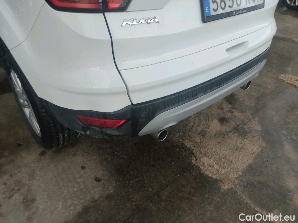 Ford  Kuga FORD  / 2016 / 5P / todoterreno 1.5 EcoBoost 88kW 4x2 Trend+ (CX) #3