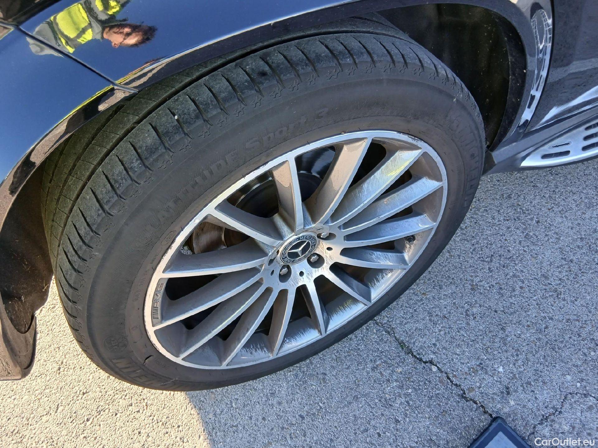  Mercedes  G-Klasee MERCEDES-BENZ GLE / 2018 / 5P / todoterreno GLE 300 d 4MATIC #2