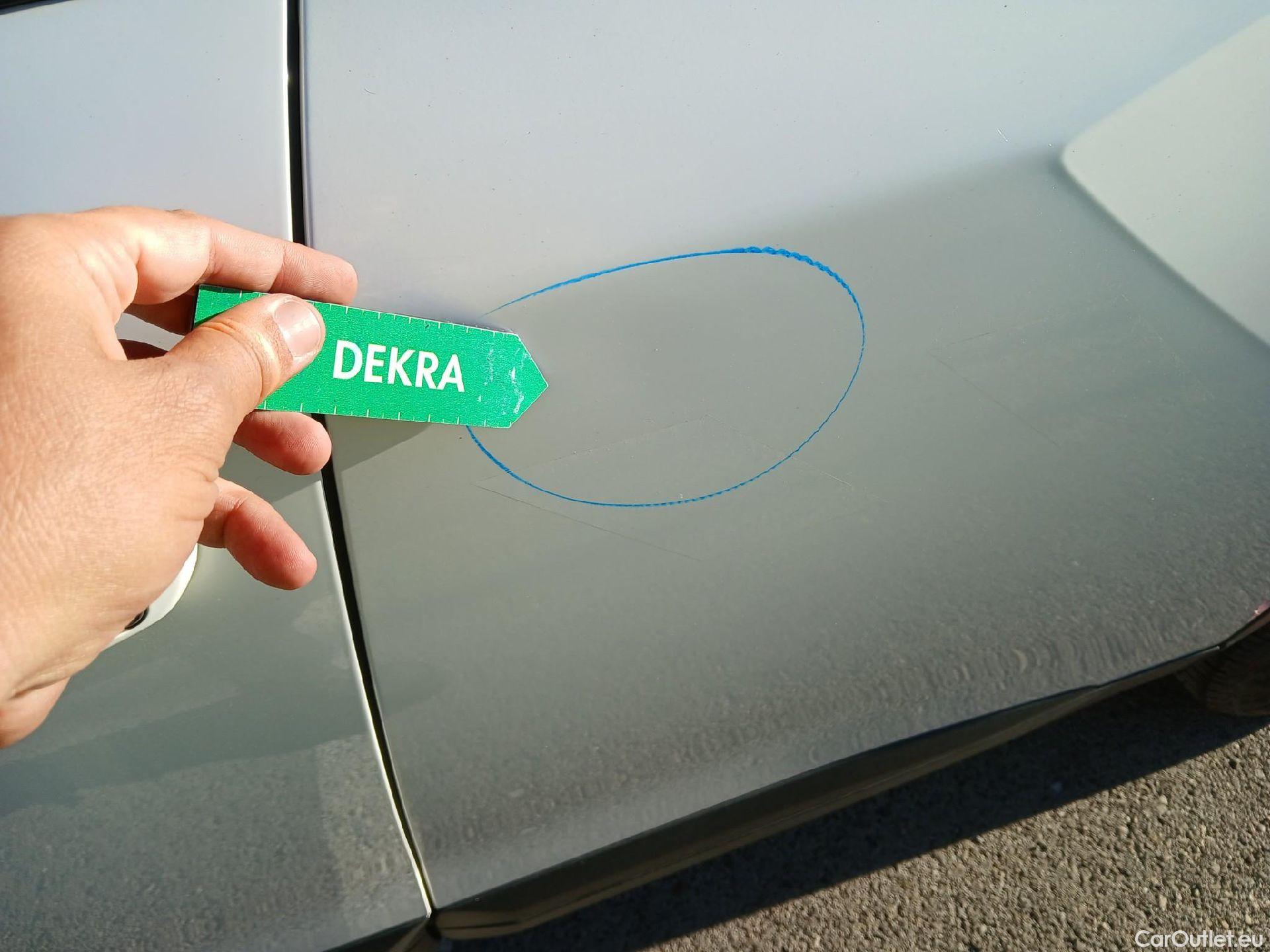  Peugeot  2008 PEUGEOT  / 2019 / 5P / todoterreno Active BlueHDI 81kW (110CV) #9