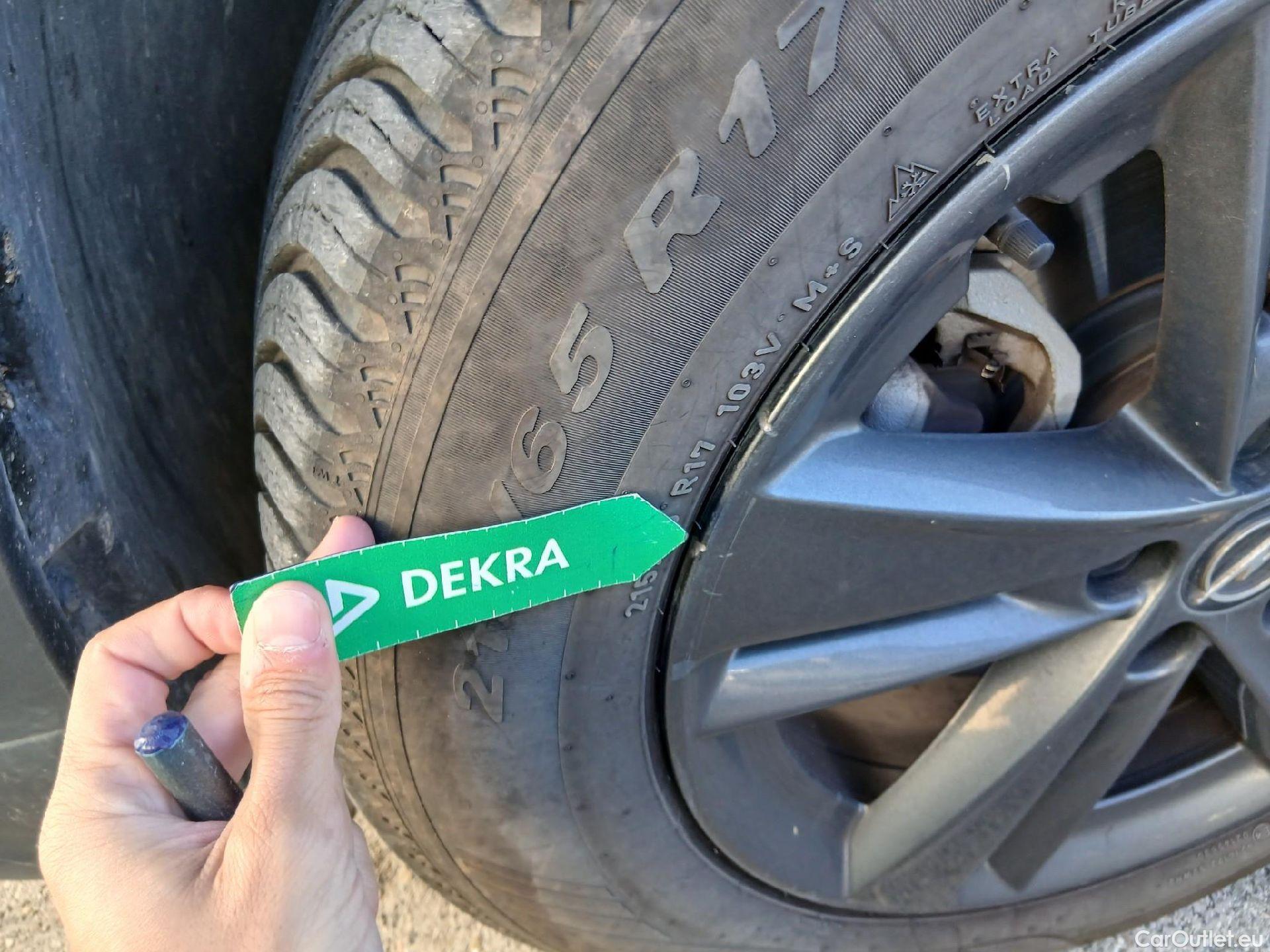  Opel   Grandland X OPEL Grandland / 2021 / 5P / todoterreno 1.5 CDTi Business Edition Auto #10