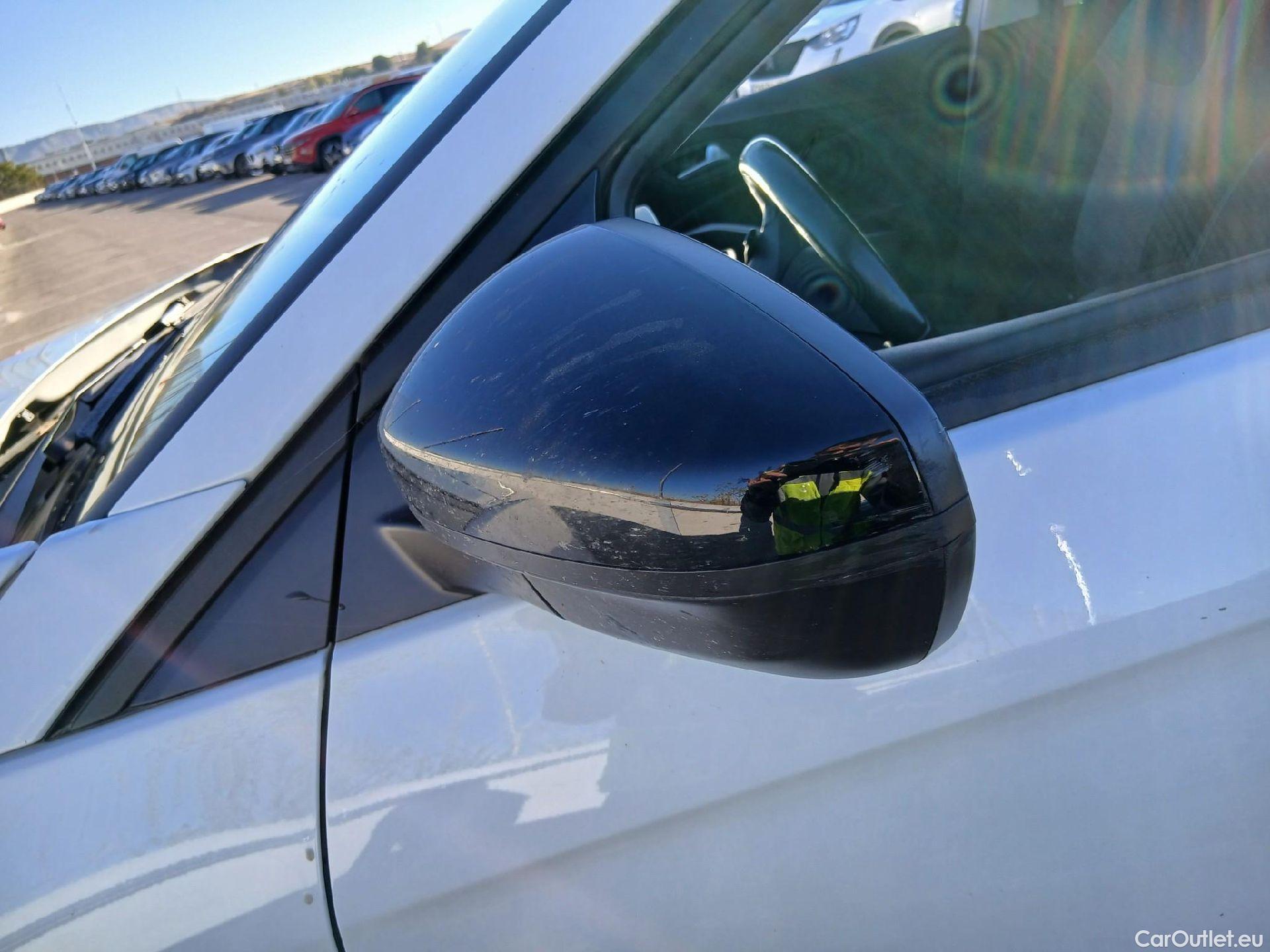  Opel   Grandland X OPEL Grandland / 2021 / 5P / todoterreno 1.5 CDTi Business Edition Auto #17