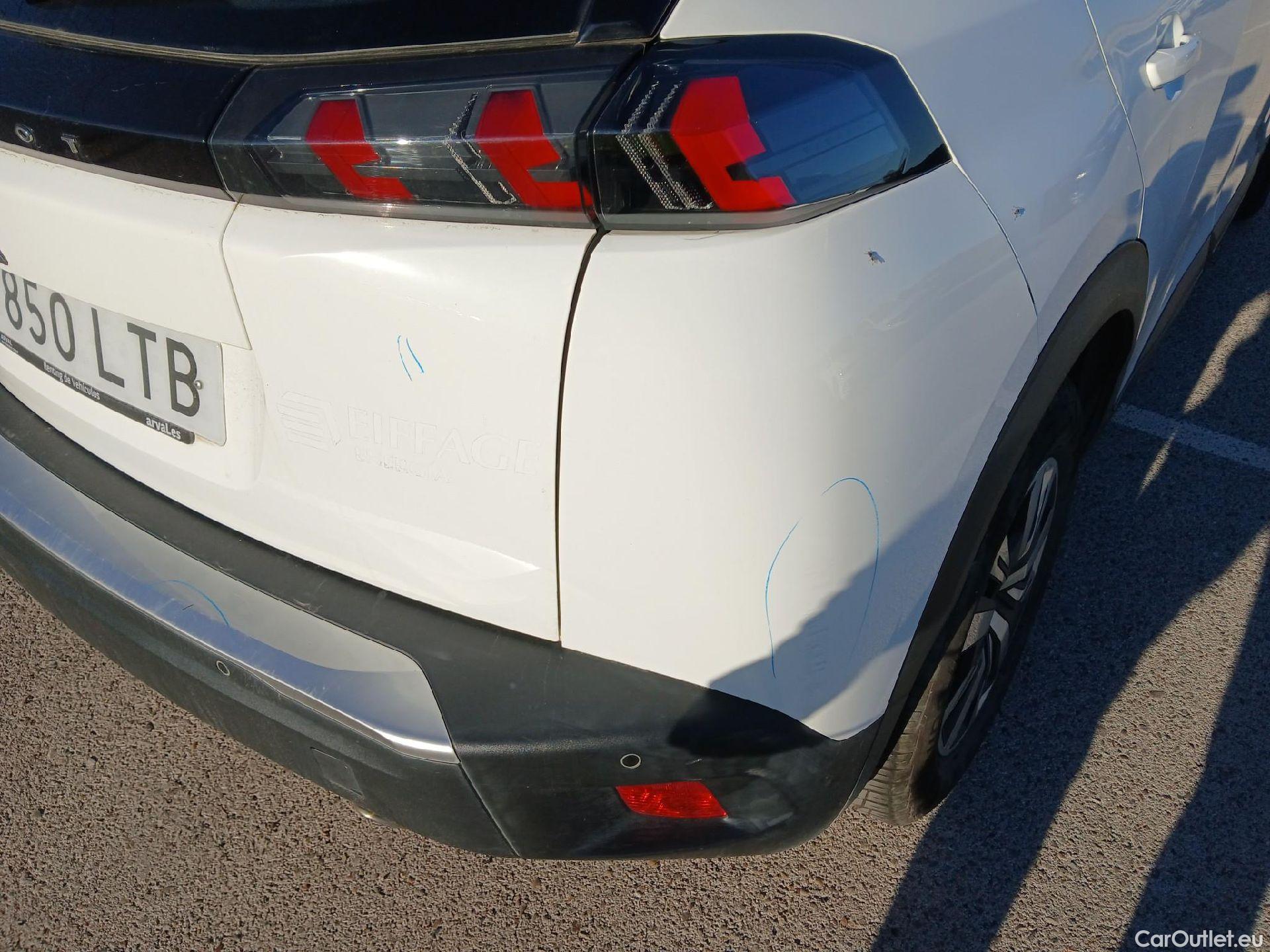  Peugeot  2008 PEUGEOT  / 2019 / 5P / todoterreno Active BlueHDI 81kW (110CV) #16