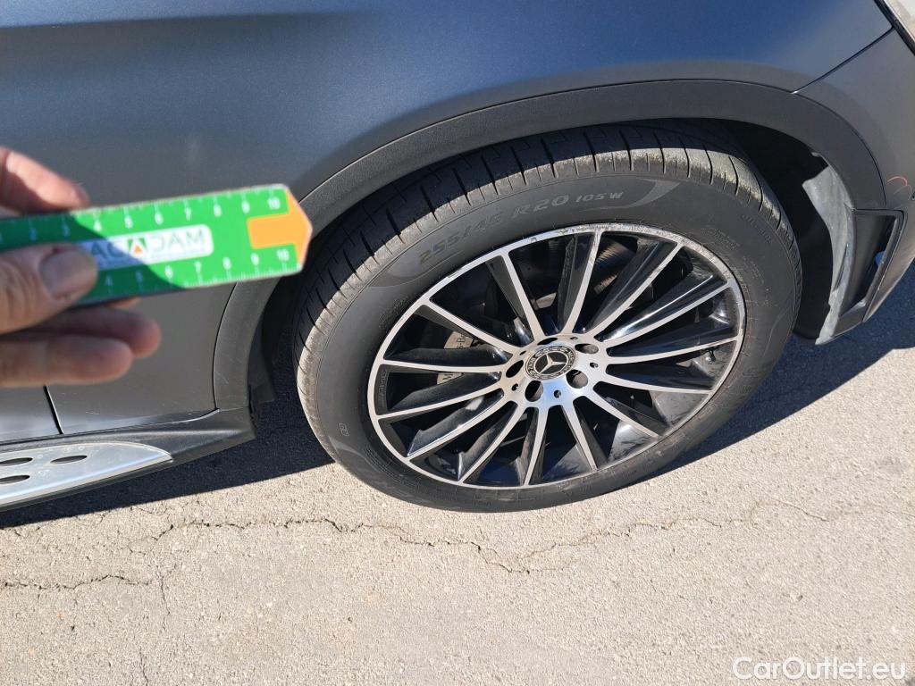  Mercedes  G-Klasee MERCEDES-BENZ GLC Coupé / 2019 / 5P / coupé GLC 300 d 4MATIC #3