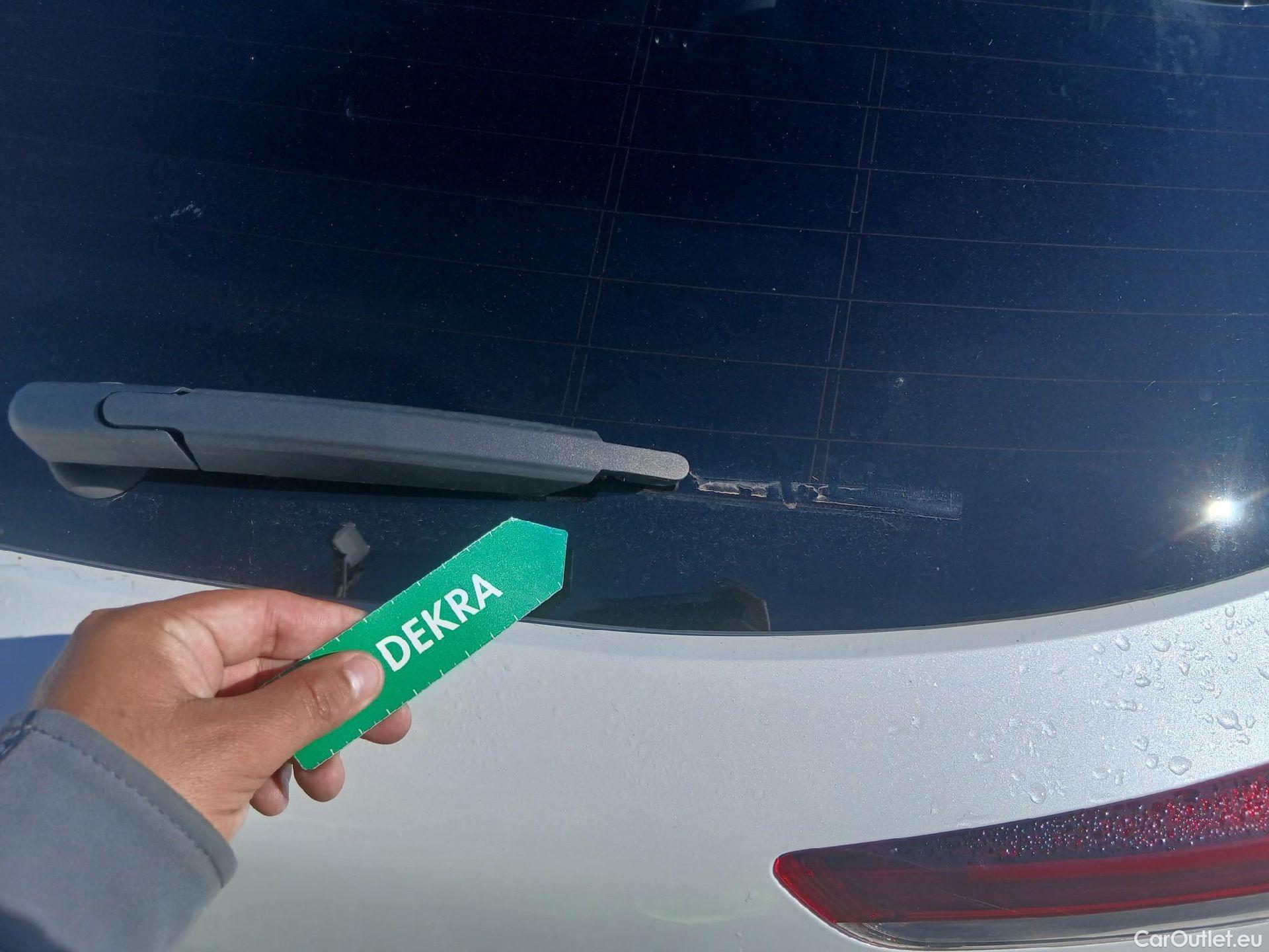 Renault  Captur RENAULT  / 2020 / 5P / todoterreno Zen E-TECH Híbrido enchufable 160cv #17