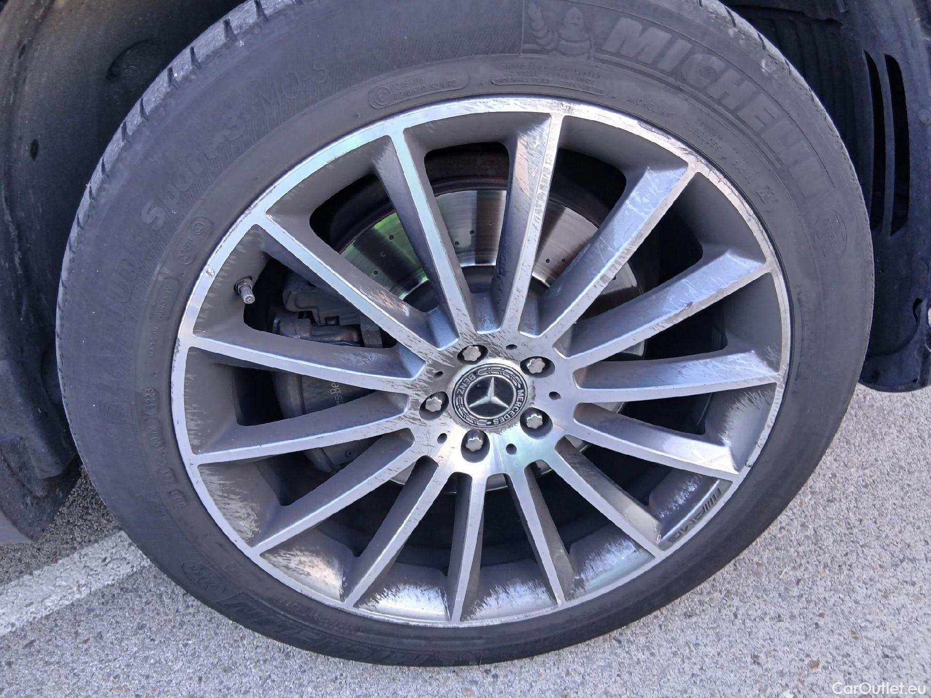  Mercedes  G-Klasee MERCEDES-BENZ GLE / 2018 / 5P / todoterreno GLE 300 d 4MATIC #45