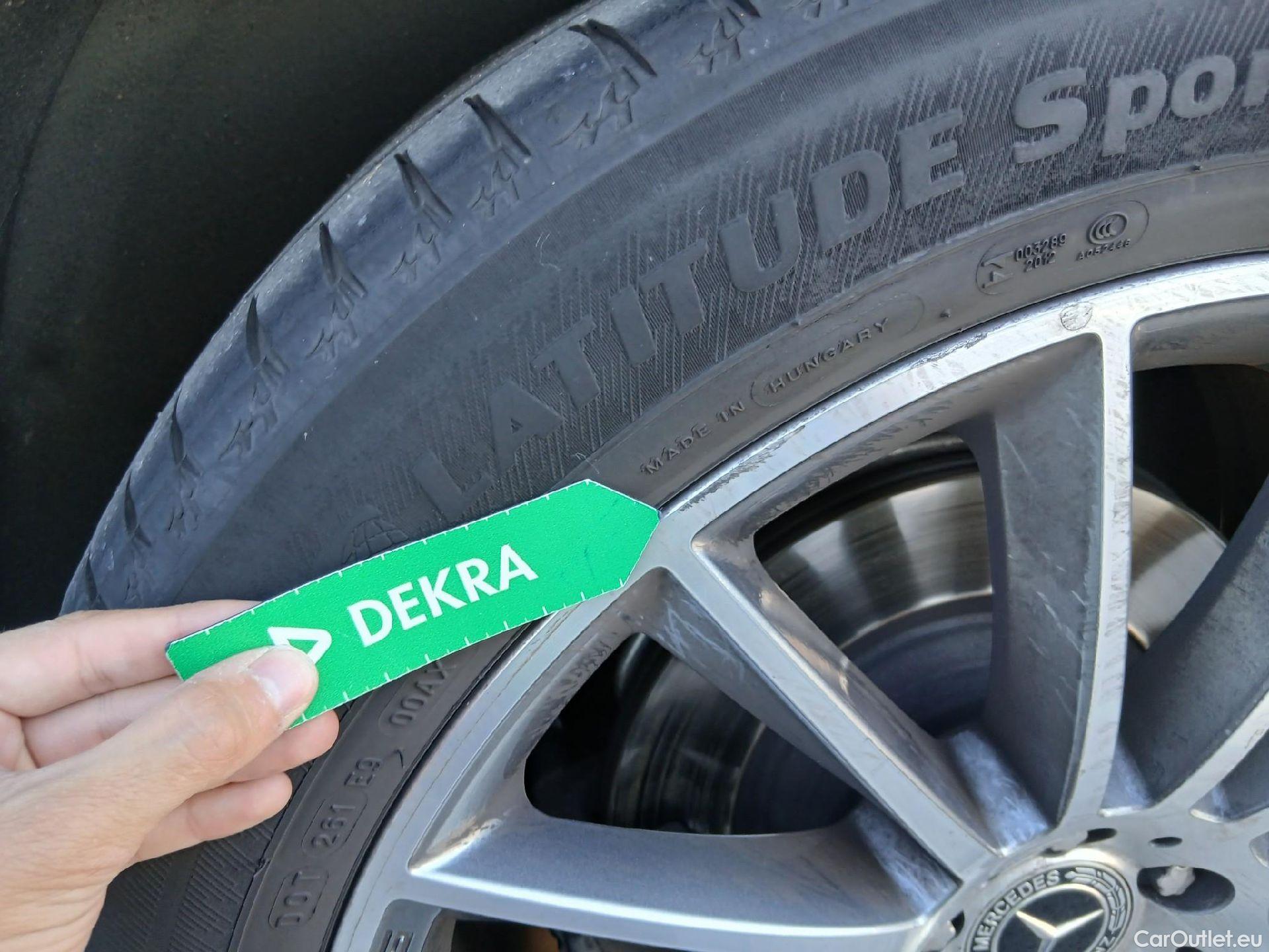  Mercedes  G-Klasee MERCEDES-BENZ GLE / 2018 / 5P / todoterreno GLE 300 d 4MATIC #25