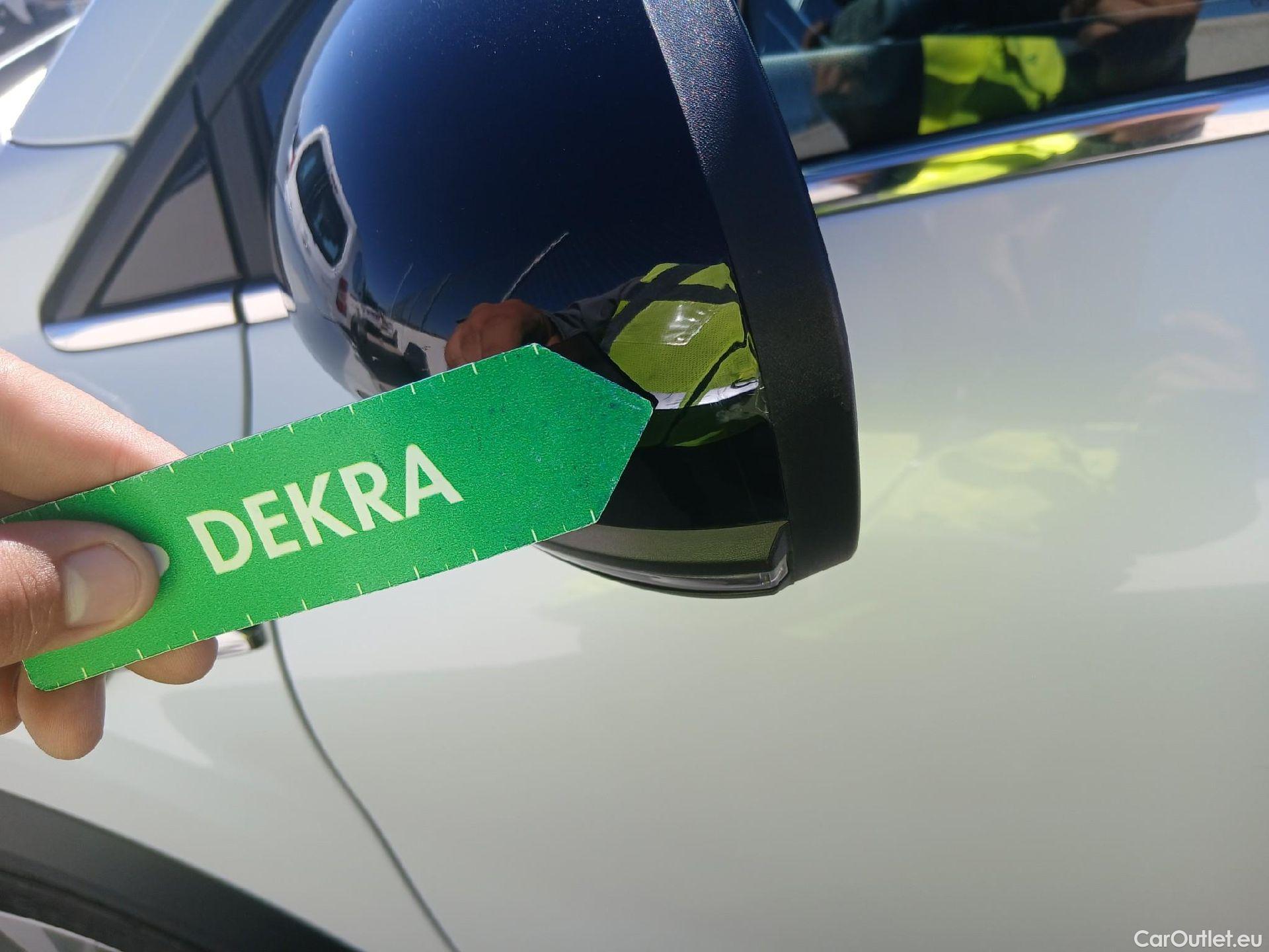 Renault  Captur RENAULT  / 2020 / 5P / todoterreno Zen E-TECH Híbrido enchufable 160cv #13