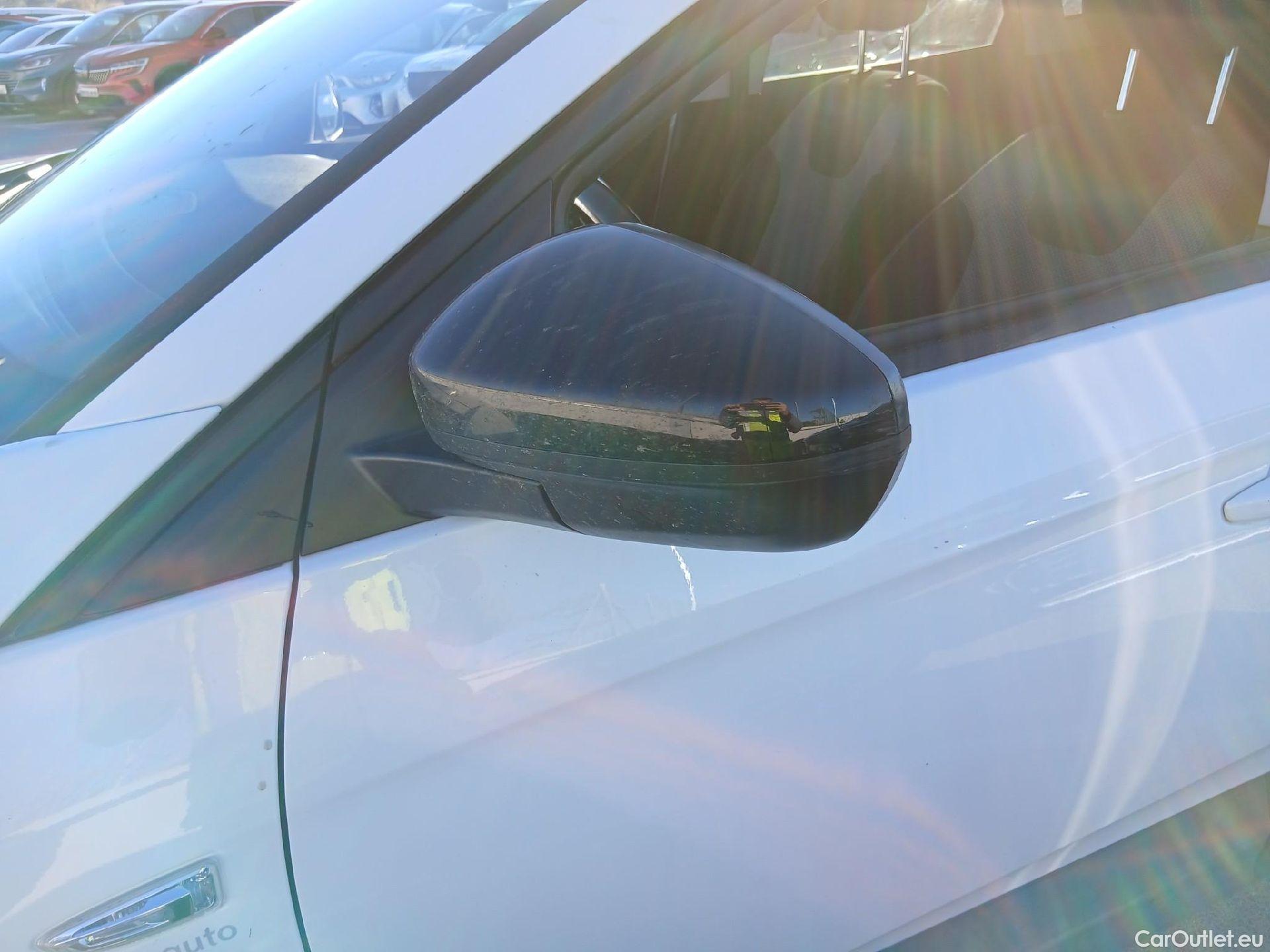  Opel   Grandland X OPEL Grandland / 2021 / 5P / todoterreno 1.5 CDTi Business Edition Auto #15