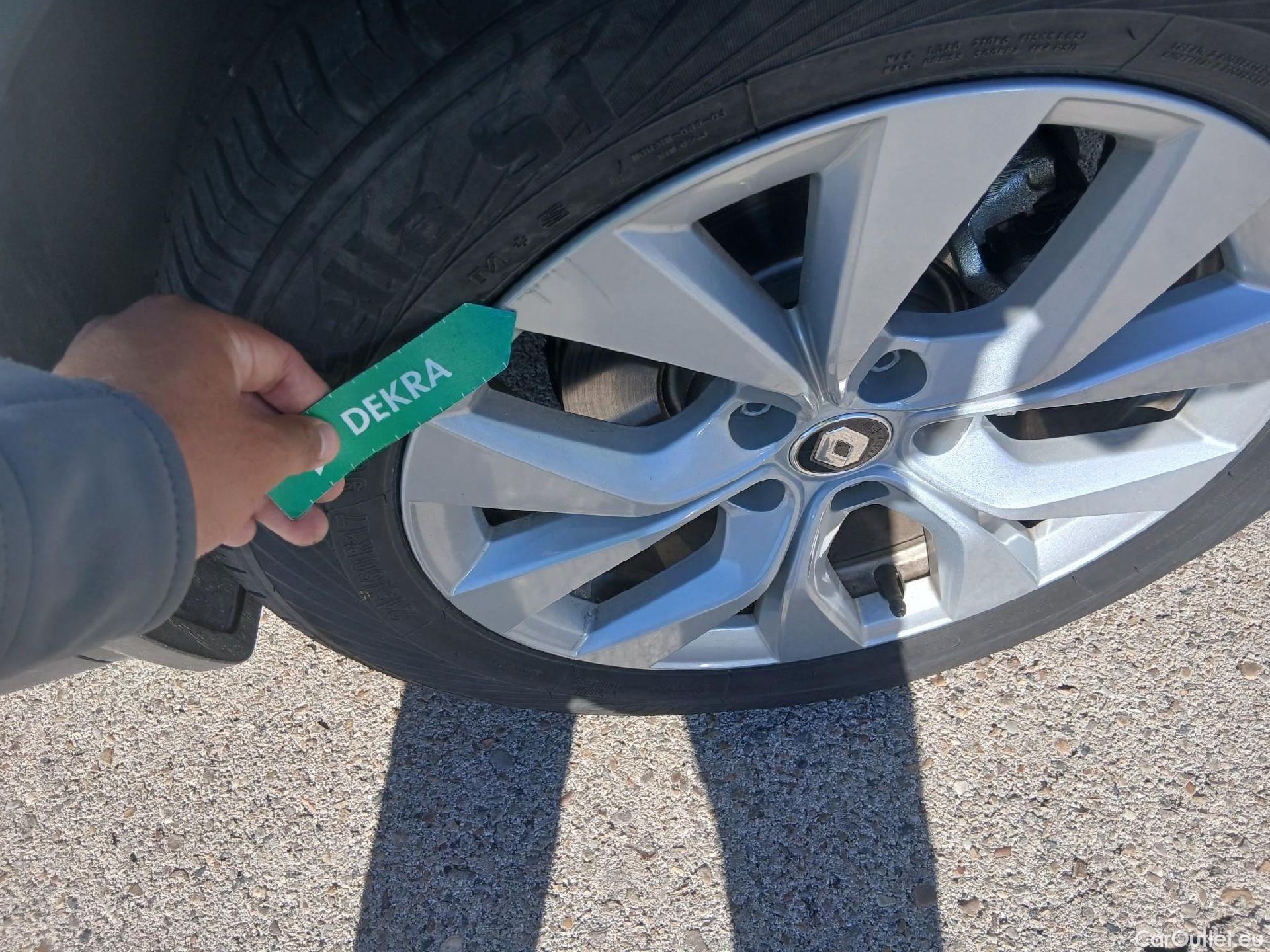 Renault  Captur RENAULT  / 2020 / 5P / todoterreno Zen E-TECH Híbrido enchufable 160cv #22