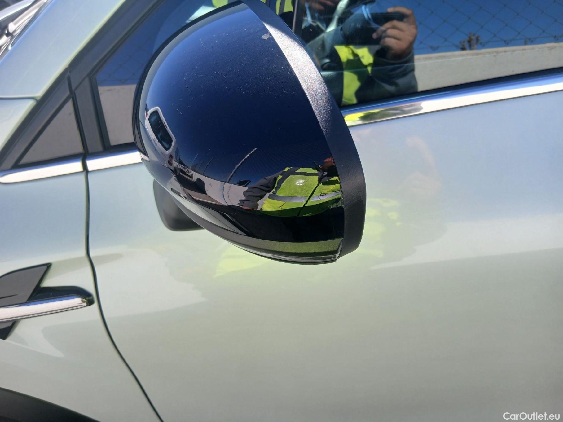 Renault  Captur RENAULT  / 2020 / 5P / todoterreno Zen E-TECH Híbrido enchufable 160cv #12