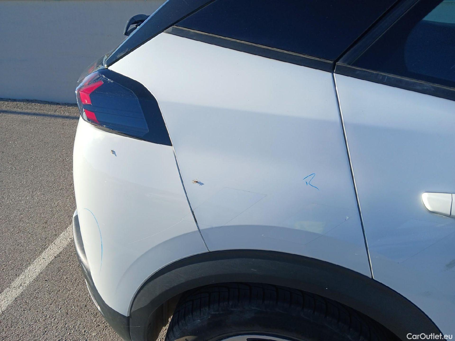  Peugeot  2008 PEUGEOT  / 2019 / 5P / todoterreno Active BlueHDI 81kW (110CV) #18