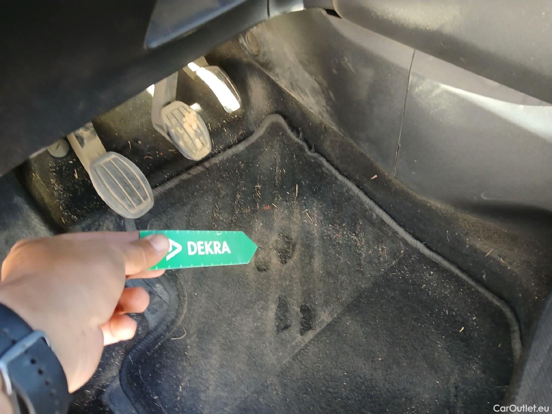  Peugeot  2008 PEUGEOT  / 2019 / 5P / todoterreno Active BlueHDI 81kW (110CV) #1