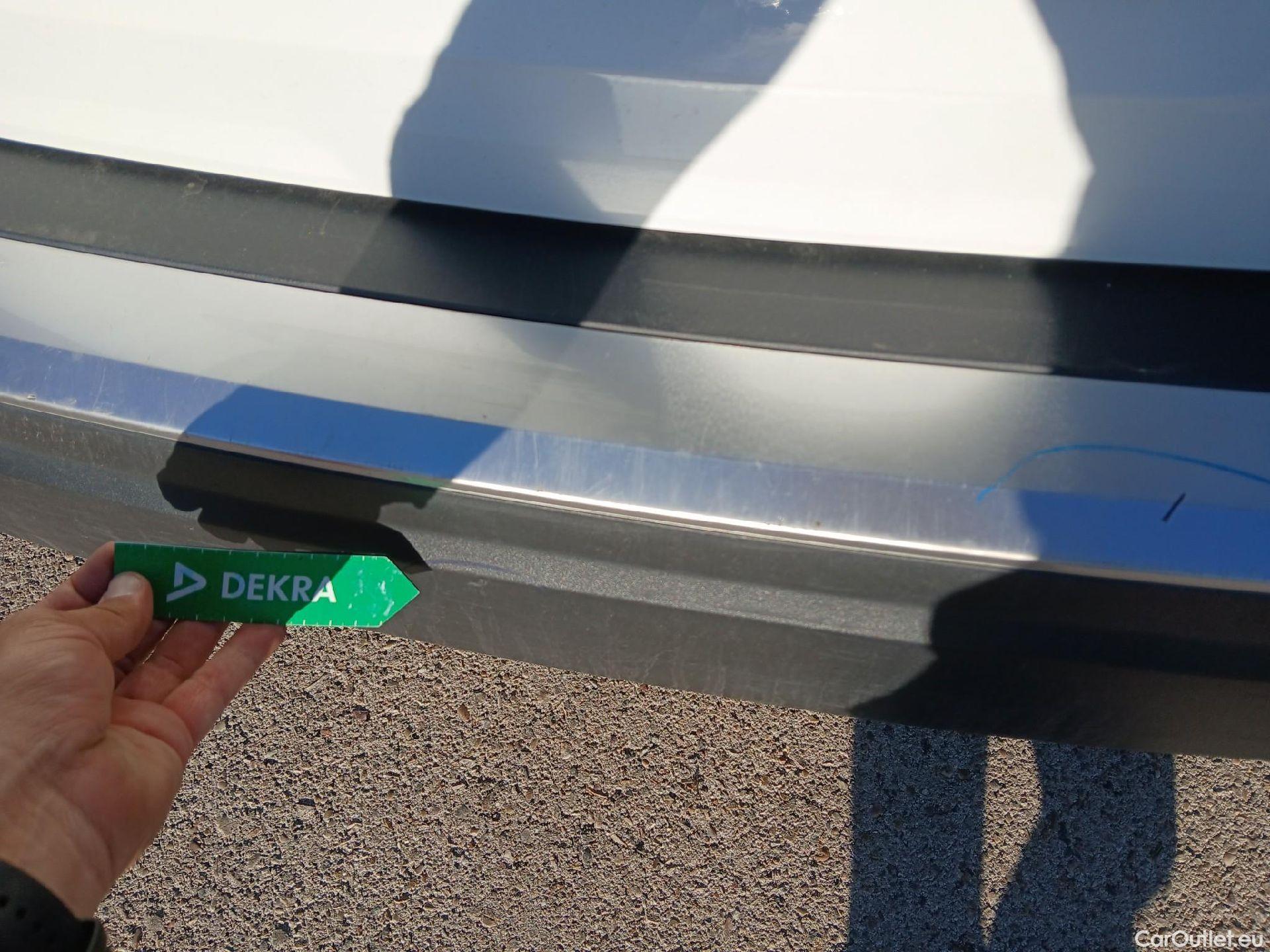  Peugeot  2008 PEUGEOT  / 2019 / 5P / todoterreno Active BlueHDI 81kW (110CV) #12