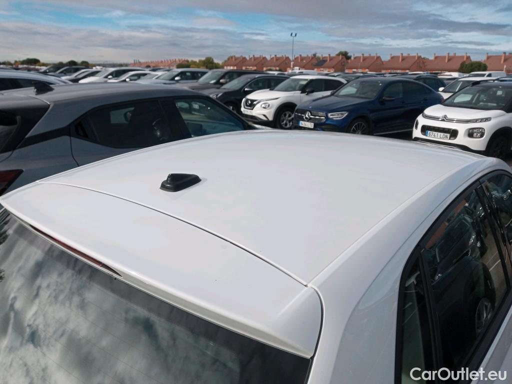 Volkswagen  Polo VOLKSWAGEN  / 2017 / 5P / berlina con portón Advance 1.0 TSI 70kW (95CV) #14