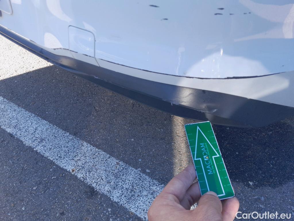  Volkswagen  Golf  VOLKSWAGEN / 2020 / 5P / berlina con portón 2.0 TDI 85kW (115CV) #18