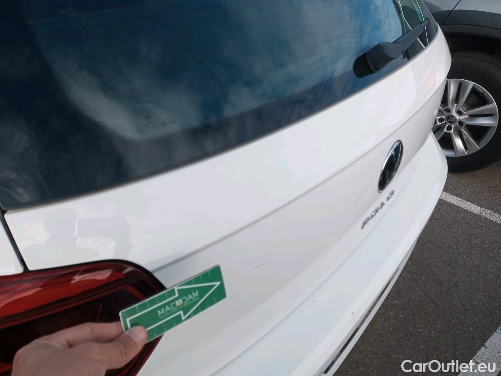 Volkswagen  Polo VOLKSWAGEN  / 2017 / 5P / berlina con portón Advance 1.0 TSI 70kW (95CV) #37