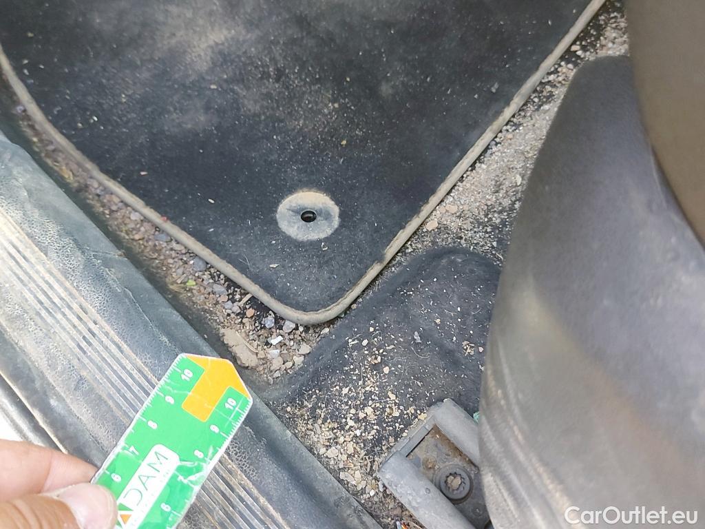 Volkswagen  T-CROSS VOLKSWAGEN  / 2018 / 5P / todoterreno Advance 1.0 TSI 85kW (115CV) DSG (AC) #25