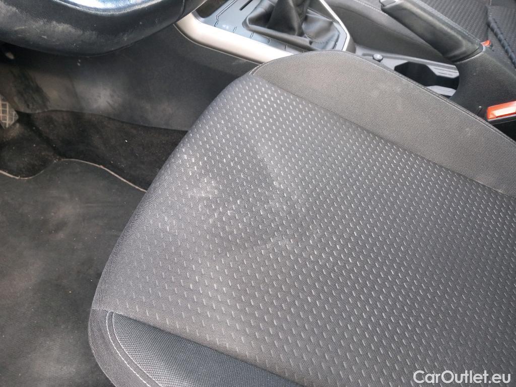 Volkswagen  Polo VOLKSWAGEN  / 2017 / 5P / berlina con portón Advance 1.0 TSI 70kW (95CV) #7