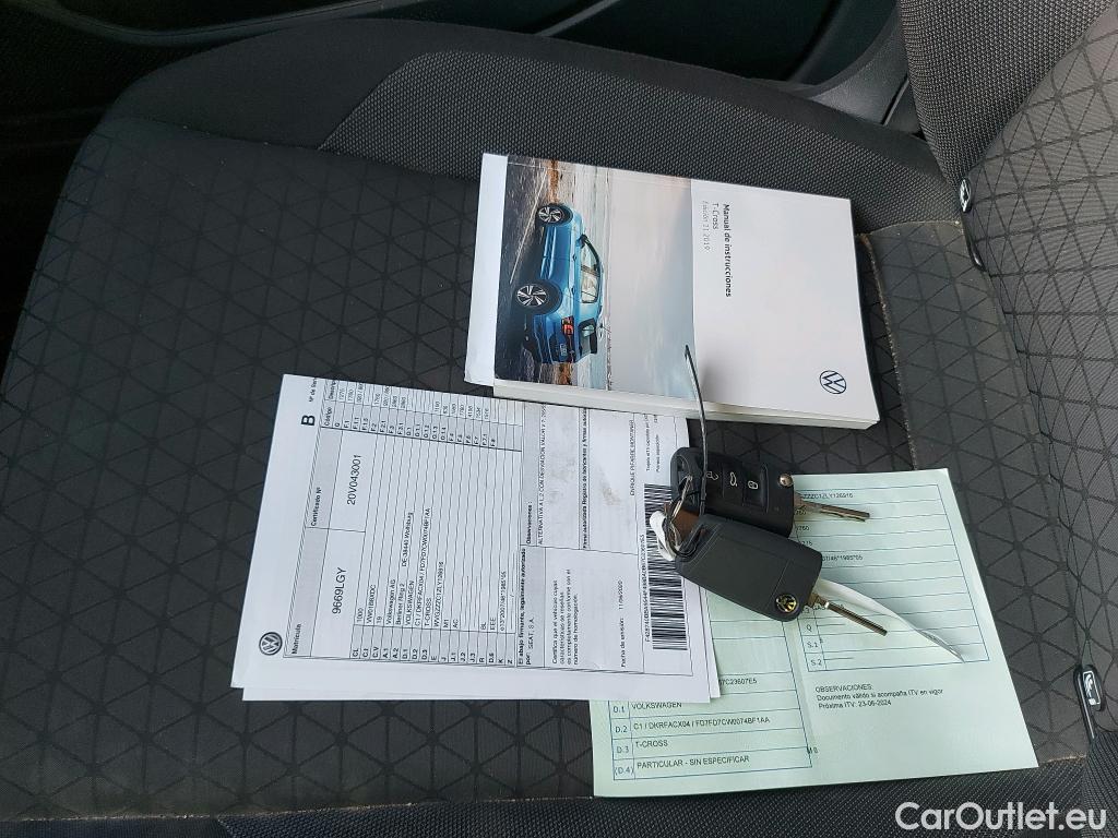 Volkswagen  T-CROSS VOLKSWAGEN  / 2018 / 5P / todoterreno Advance 1.0 TSI 85kW (115CV) DSG (AC) #9