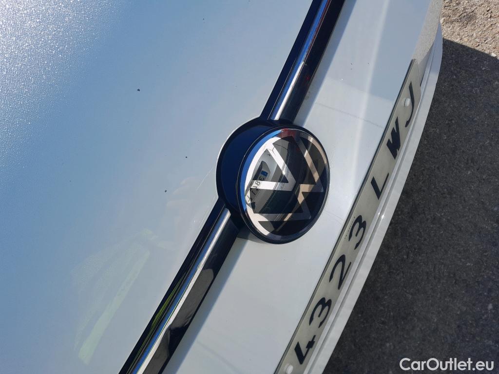  Volkswagen  Golf  VOLKSWAGEN / 2020 / 5P / berlina con portón 2.0 TDI 85kW (115CV) #11