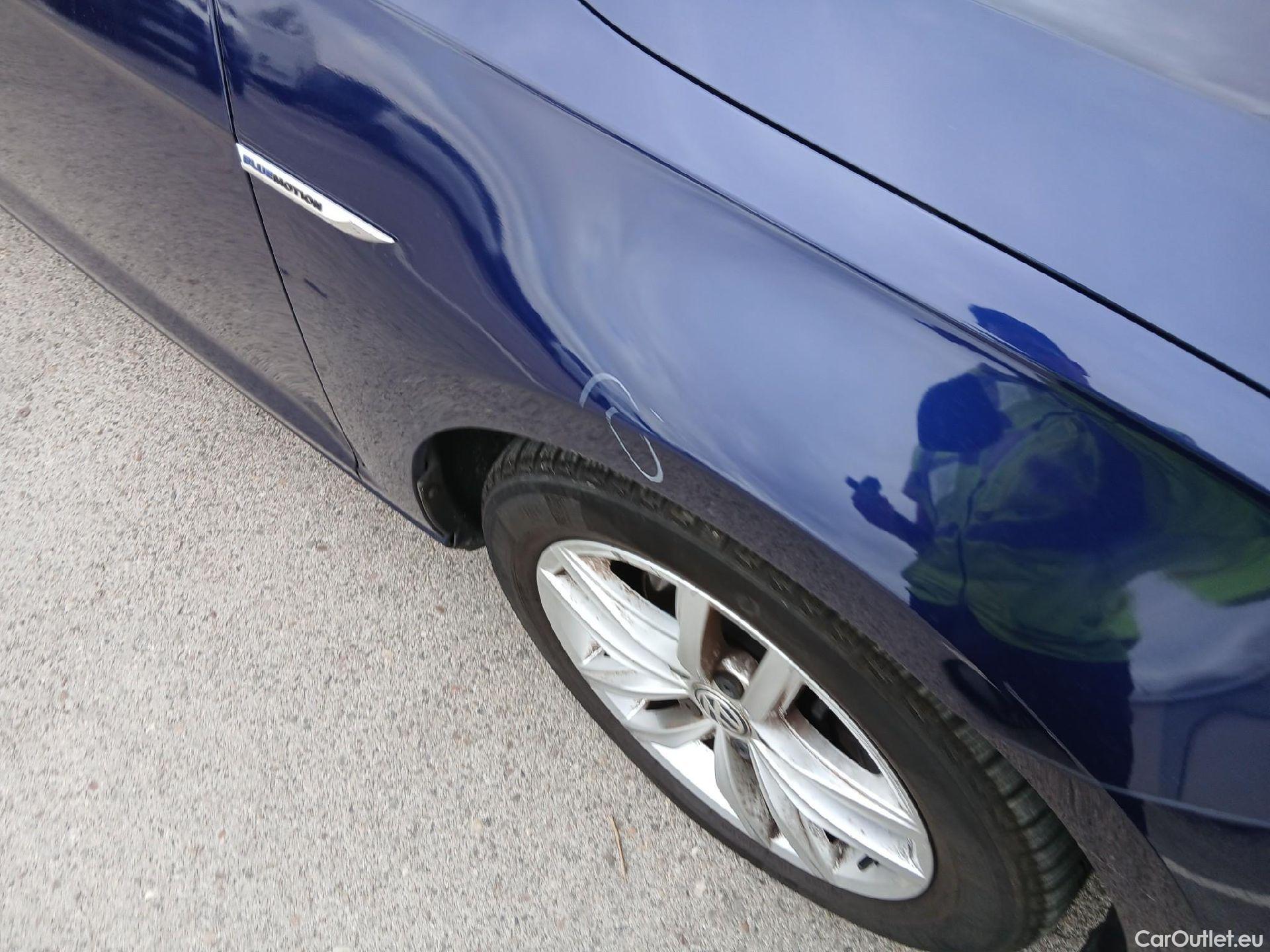  Volkswagen  Golf  VOLKSWAGEN / 2016 / 5P / familiar Last Edition 1.5 TSI 96kW(130CV) Variant #39