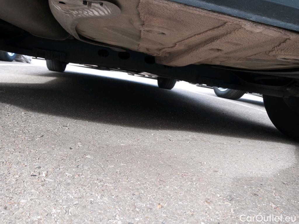 Volkswagen  Polo VOLKSWAGEN  / 2017 / 5P / berlina con portón Advance 1.0 TSI 70kW (95CV) #11