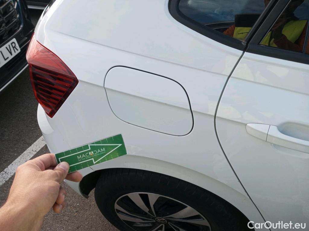 Volkswagen  Polo VOLKSWAGEN  / 2017 / 5P / berlina con portón Advance 1.0 TSI 70kW (95CV) #35