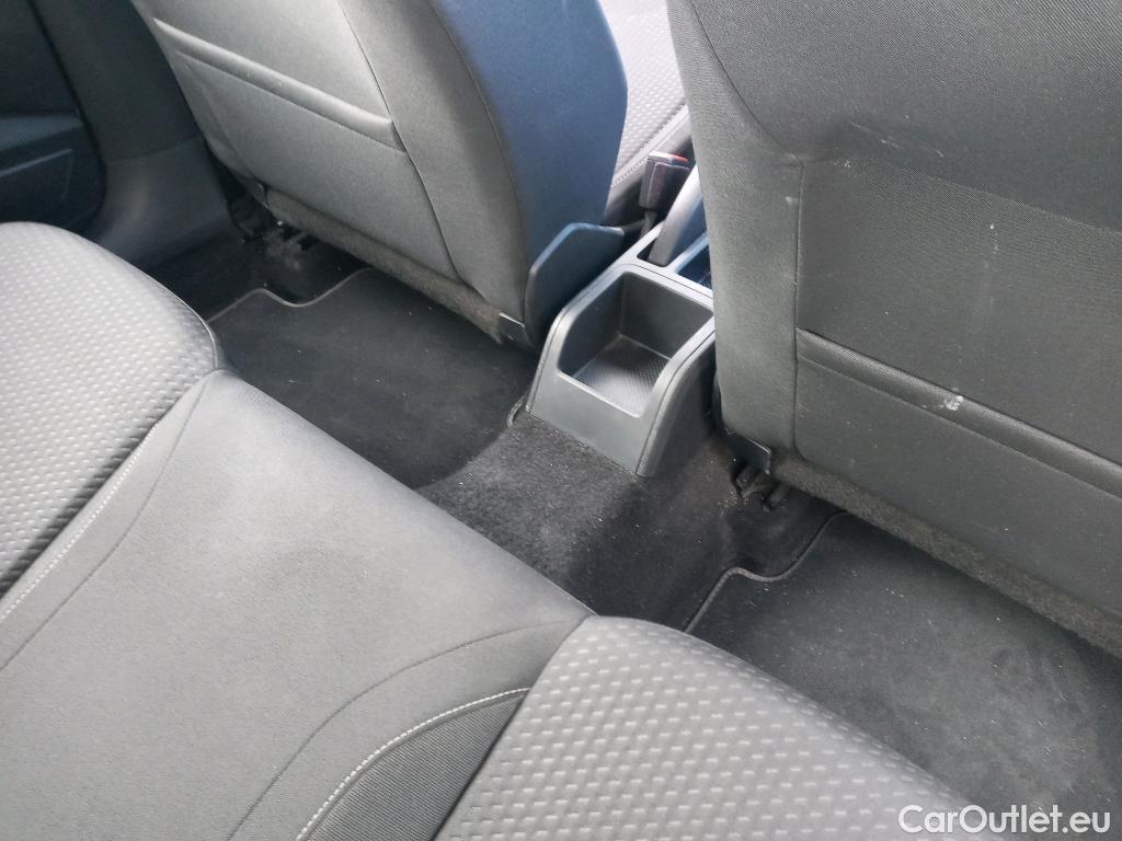 Volkswagen  Polo VOLKSWAGEN  / 2017 / 5P / berlina con portón Advance 1.0 TSI 70kW (95CV) #6