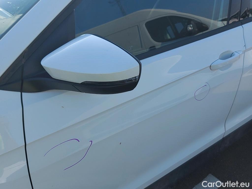 Volkswagen  T-CROSS VOLKSWAGEN  / 2018 / 5P / todoterreno Advance 1.0 TSI 85kW (115CV) DSG (AC) #15