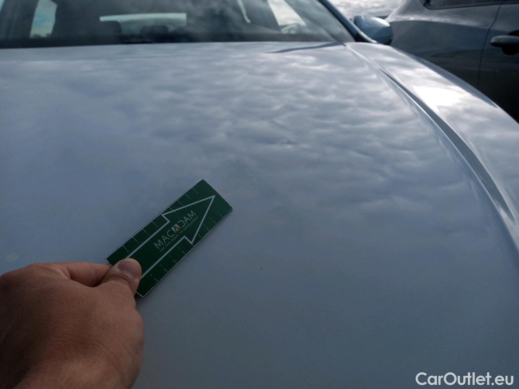 Volkswagen  Polo VOLKSWAGEN  / 2017 / 5P / berlina con portón Advance 1.0 TSI 70kW (95CV) #32