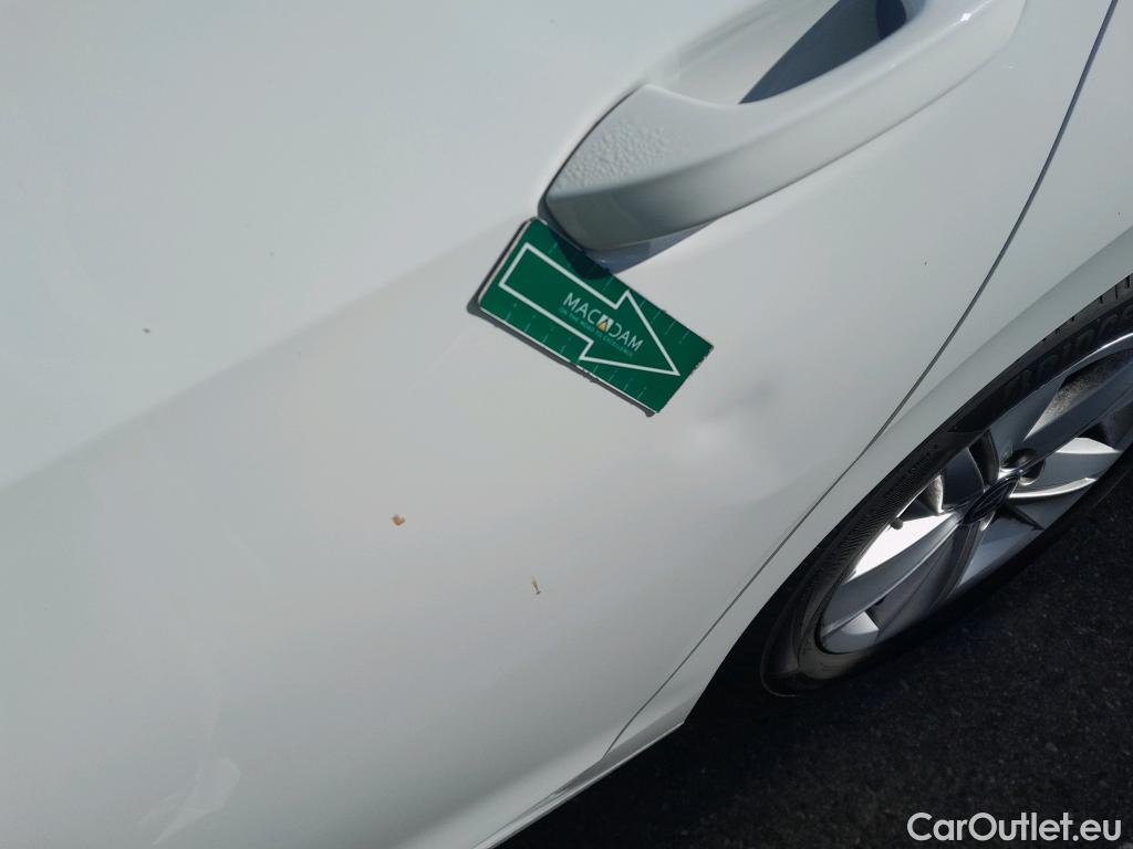  Volkswagen  Golf  VOLKSWAGEN / 2020 / 5P / berlina con portón 2.0 TDI 85kW (115CV) #4