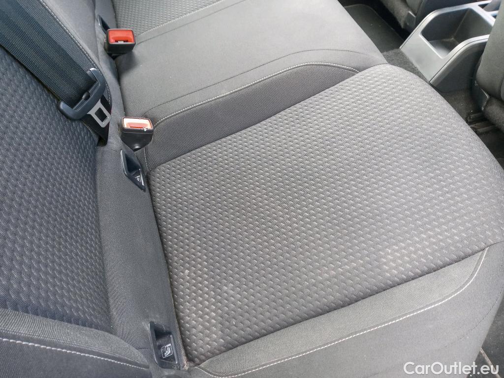 Volkswagen  Polo VOLKSWAGEN  / 2017 / 5P / berlina con portón Advance 1.0 TSI 70kW (95CV) #5